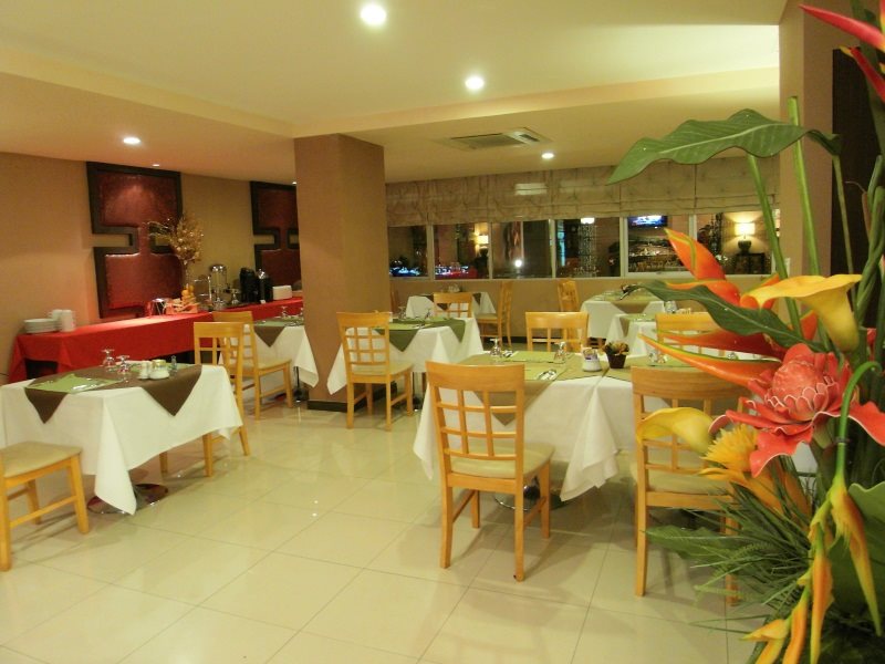 Bangkok-De Arni Hotel Bangkok, Le Méridien Bangkok Spa and Patpong Night Market are also just a short walk away.